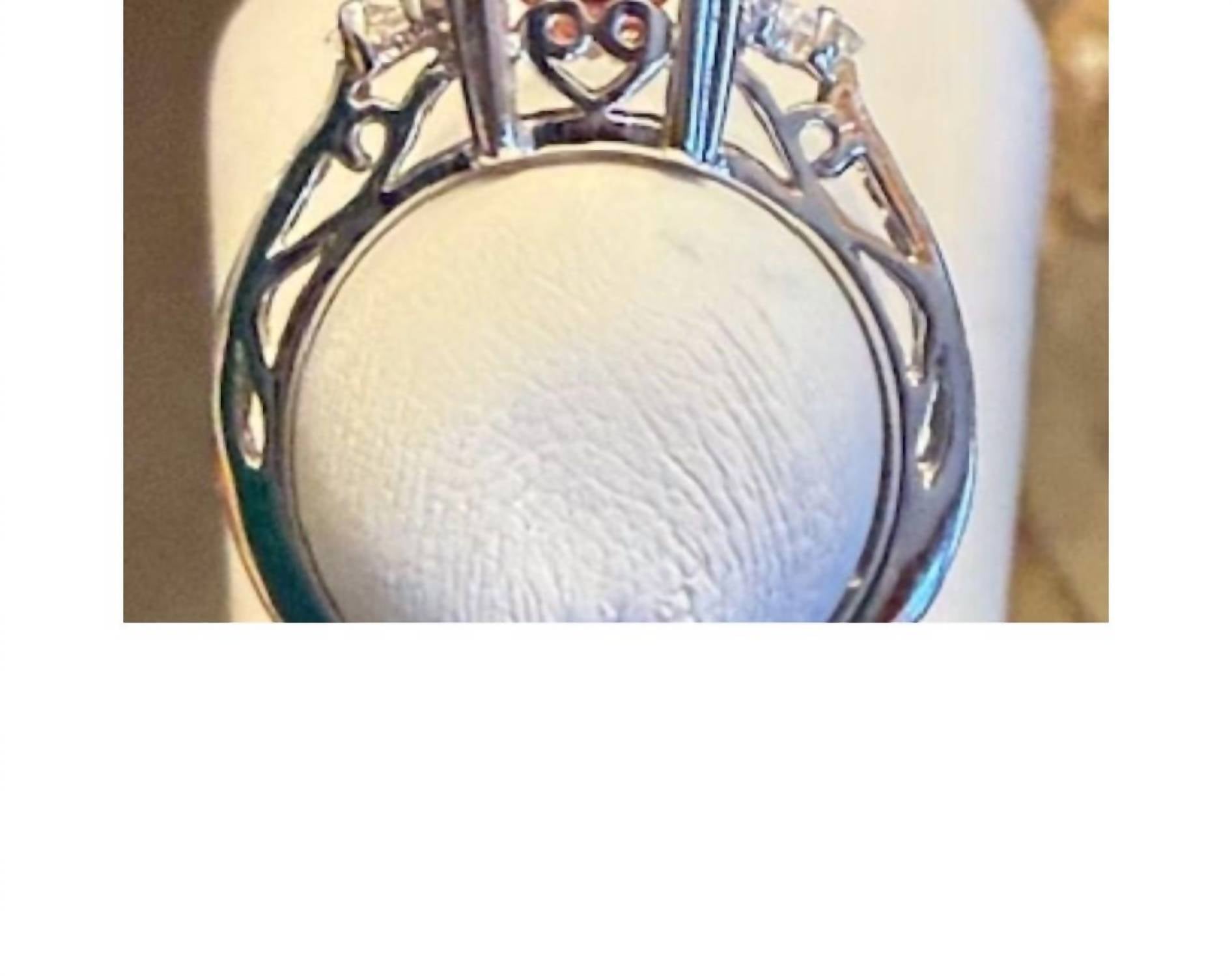 P & K Jewelry Women's Amber Stone Ring in silver - women's jewelry - detail view