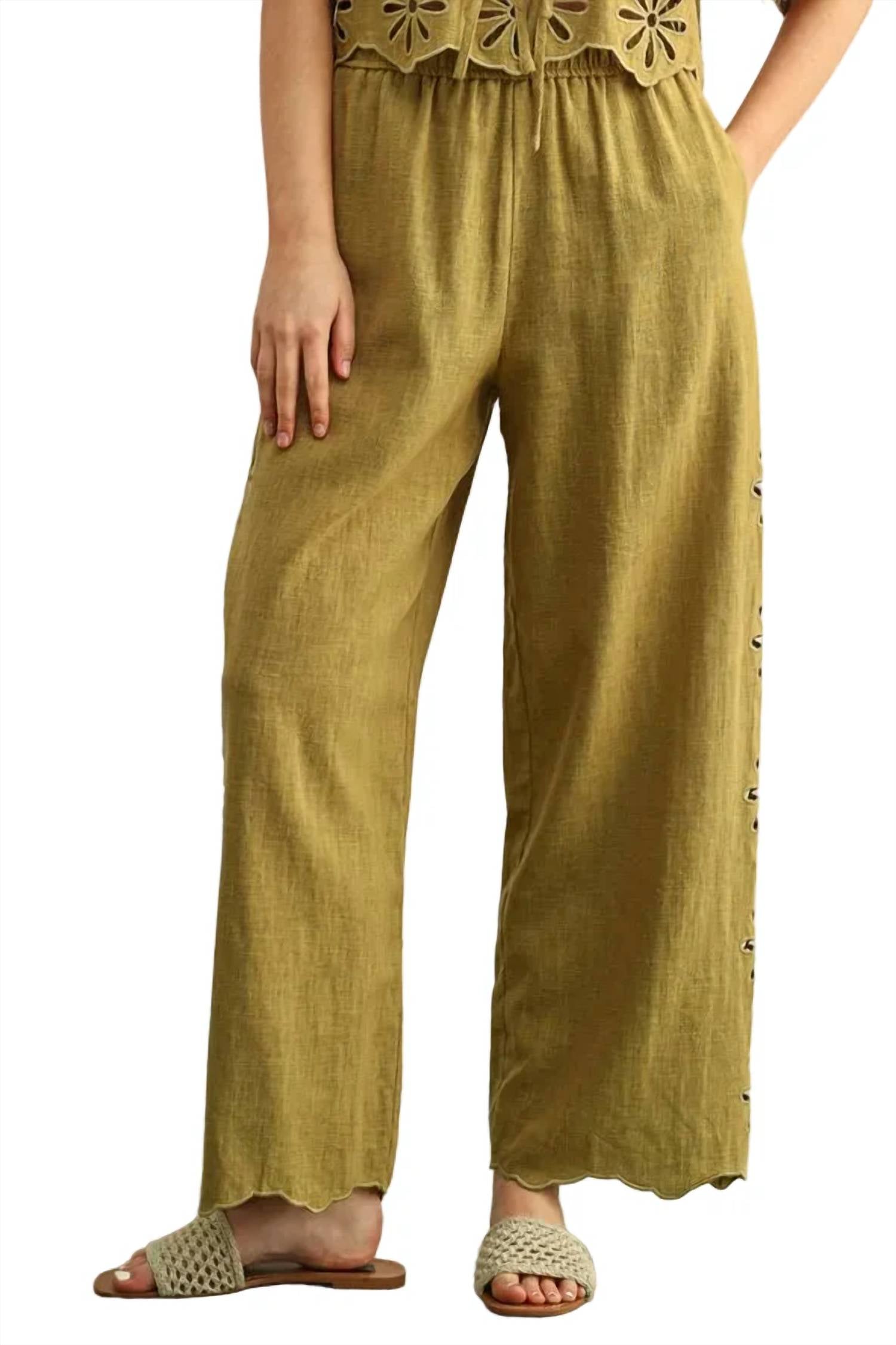 Miou Muse - Embroidered Daisy Pants