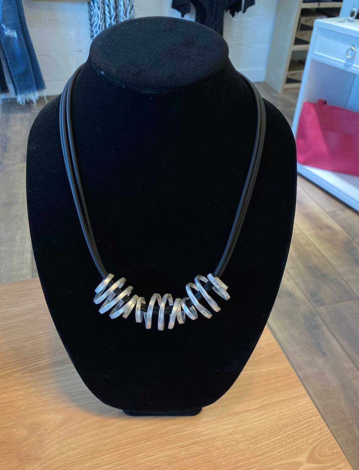 Designs By Oc - Women's Tres Necklace