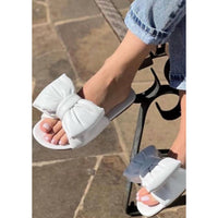 Carrano - Patti Bow Flat Sadnals