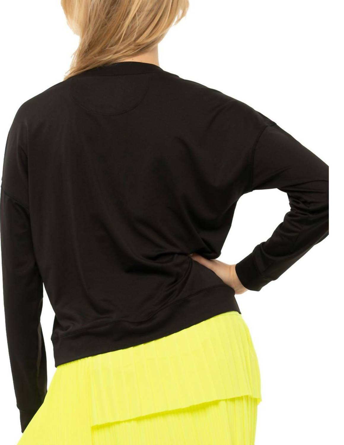 ROUND NECK LONG SLEEVE TOP