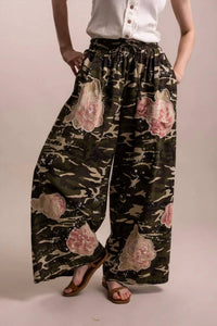 Blue Velvet - Flower Patchwork Elastic Waist Wide Leg Camo Pants