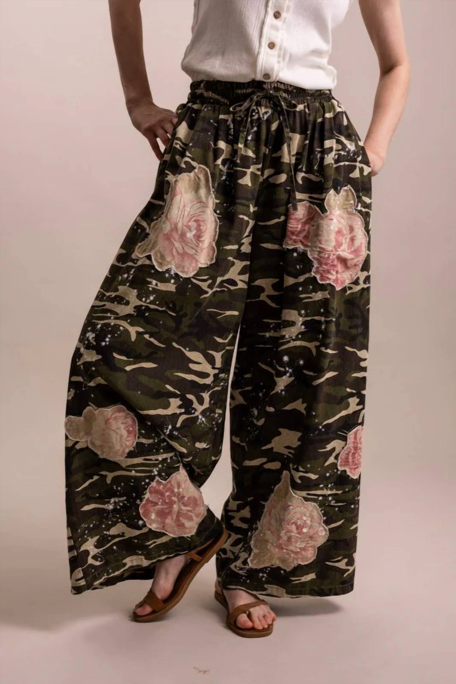 Blue Velvet - Flower Patchwork Elastic Waist Wide Leg Camo Pants