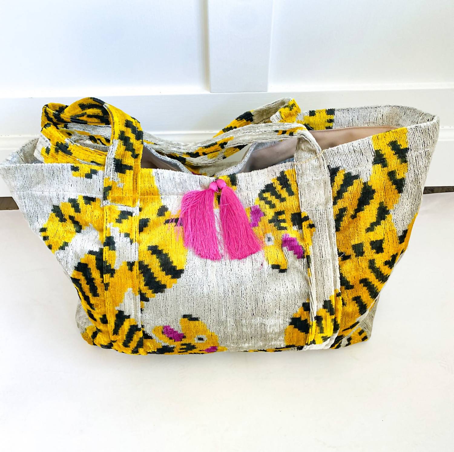 Wolf & Willa - Women's Tiger Emily Tote