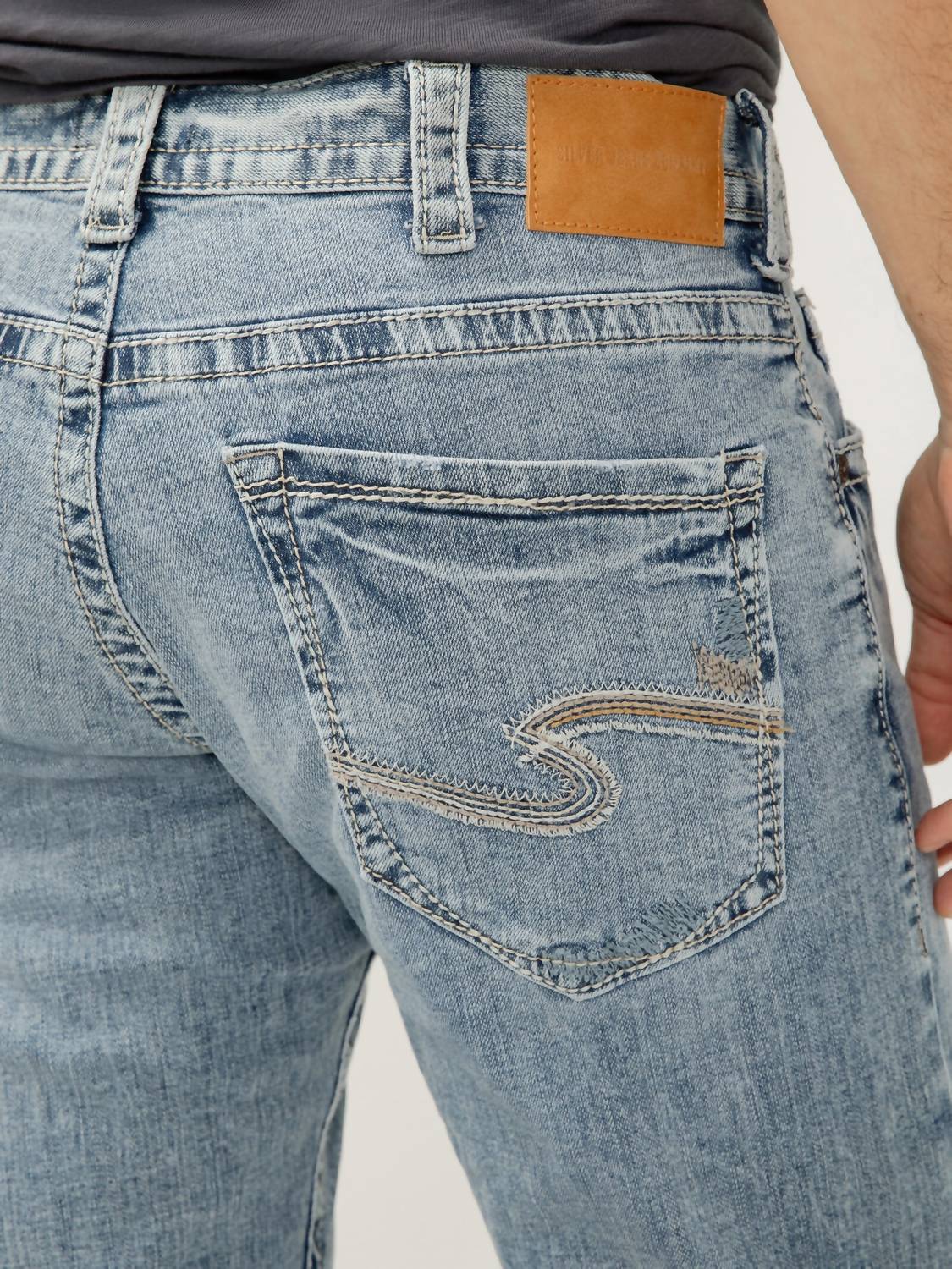 Silver Jeans Co - Eddie Relaxed Fit Slim Straight Jeans