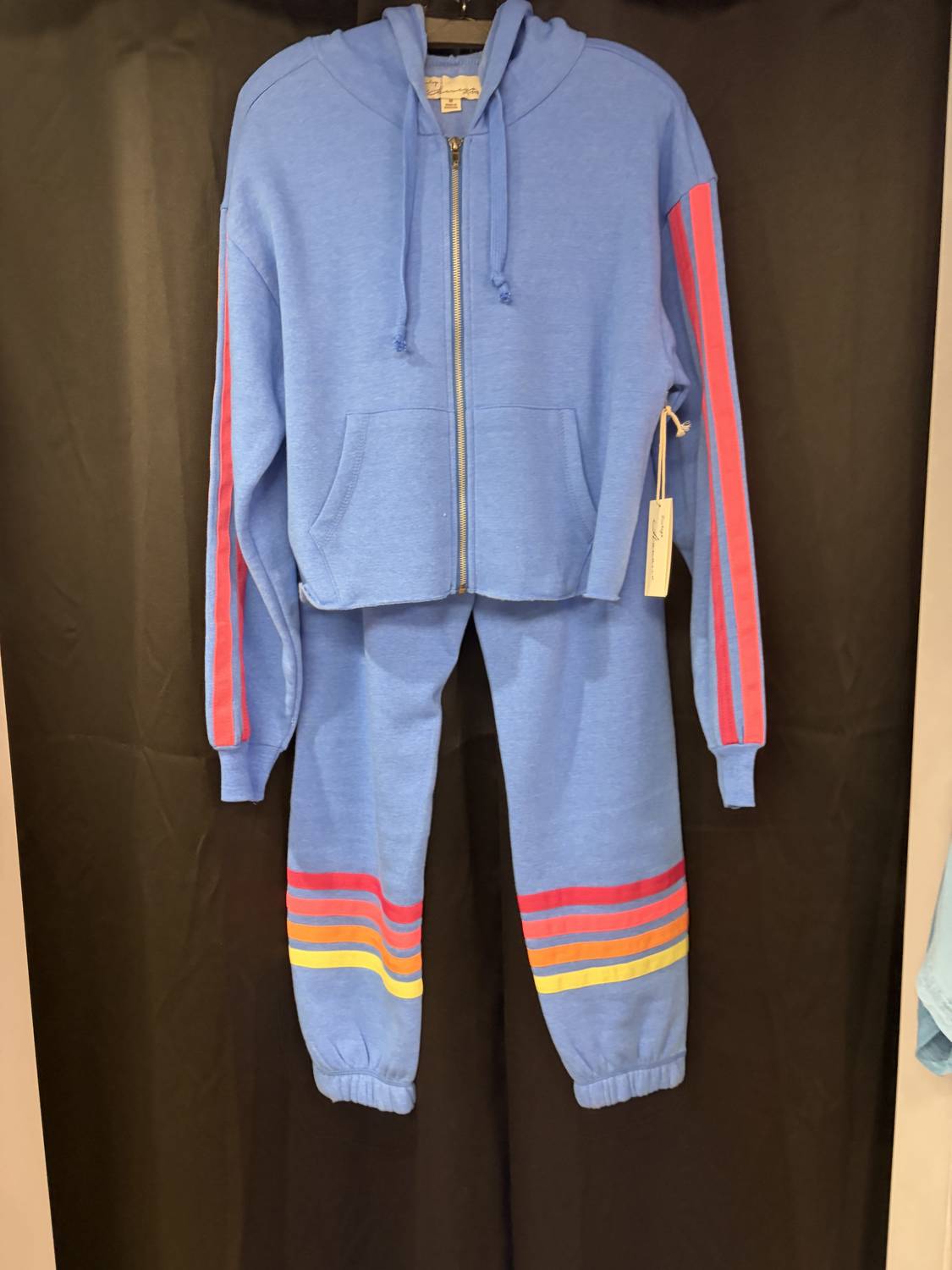 Vintage Havana - Women's Jacket and Jogger Set