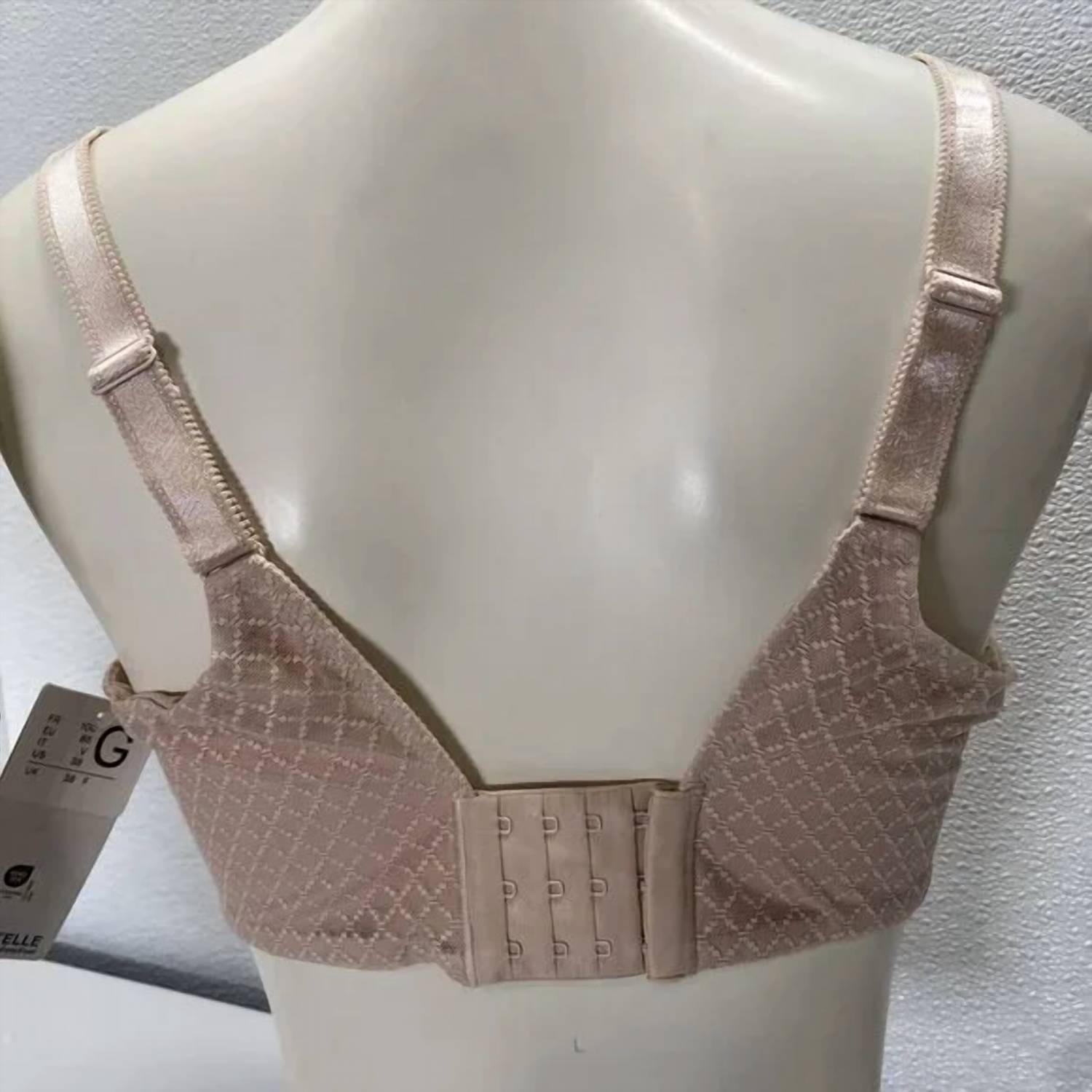 Chantelle - Women's Norah Light Padded & Lace T-shirt Bra Set