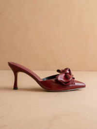Oasis Society - Women's Jane Bow Kitten Heel