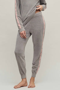 BAREFOOT DREAMS Women's Heart Stripe Jogger in dove gray pink sand - women's pants