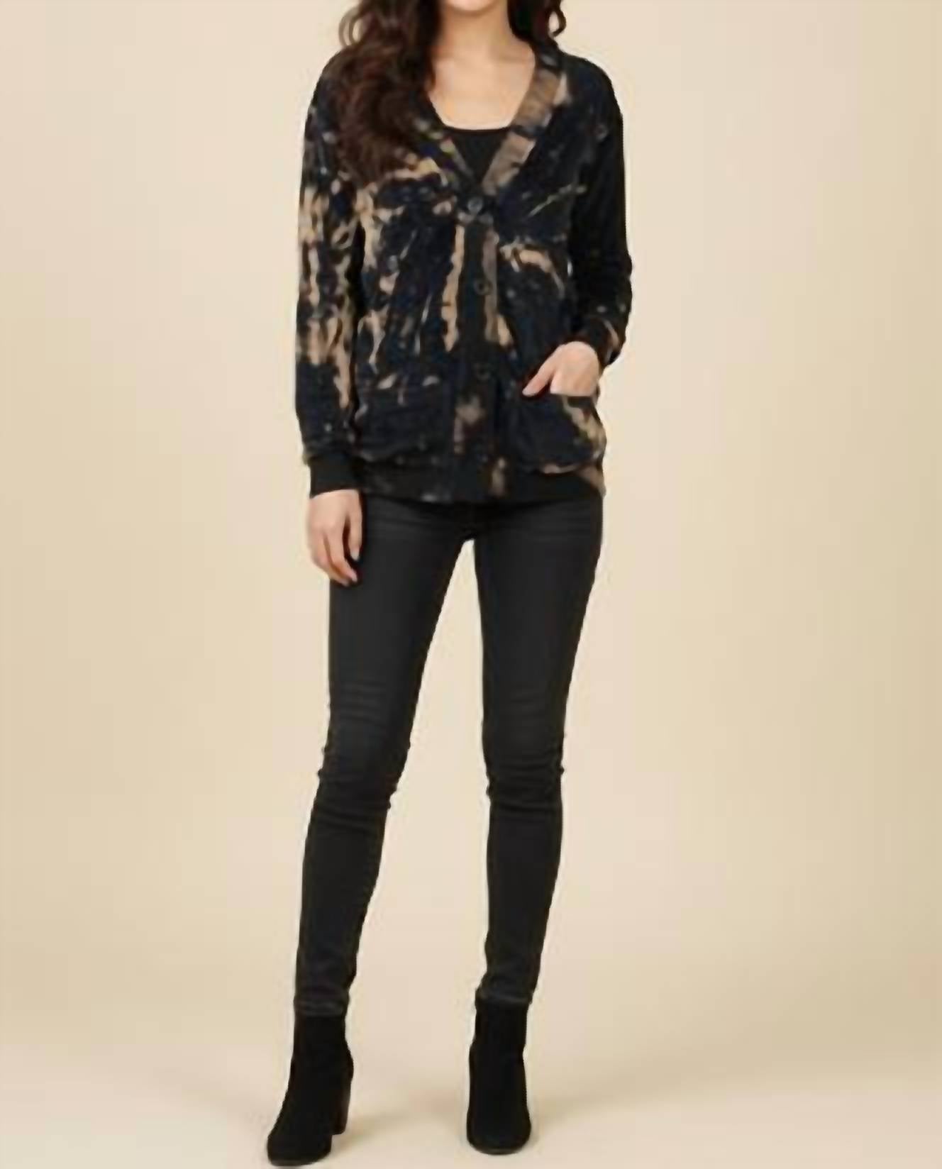 Kathie K - Casual Buttoned Cardigan