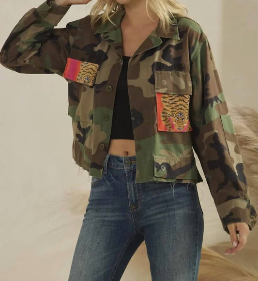 Veveret - Tiger Print Contrast Jacket