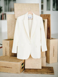 Jl27 - The Classic Blazer