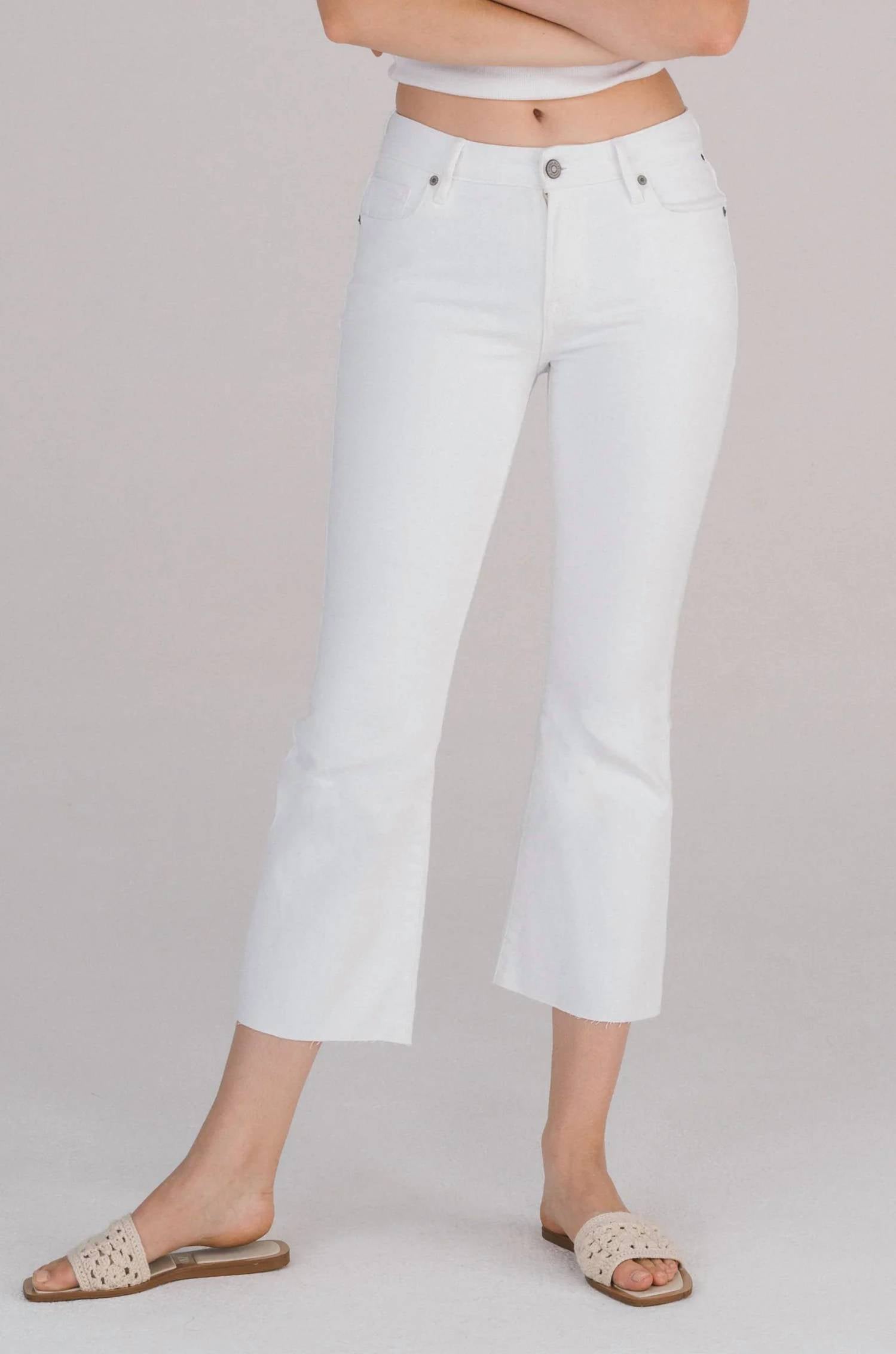 Hidden - Clean Cut Mid Rise Flare Cropped Jean