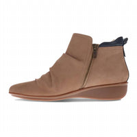 Revere - Women's Plymouth Wedge Boot