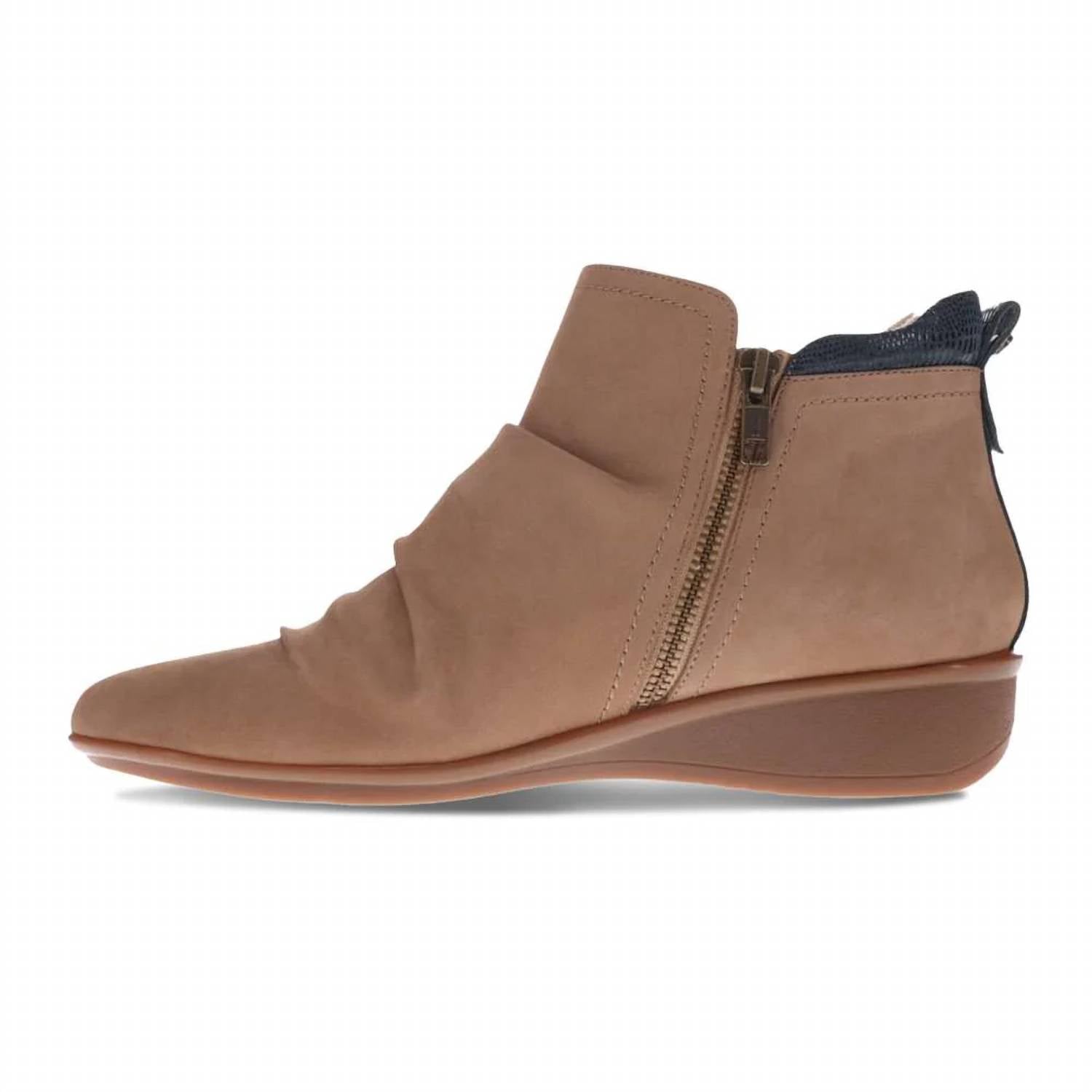 Revere - Women's Plymouth Wedge Boot