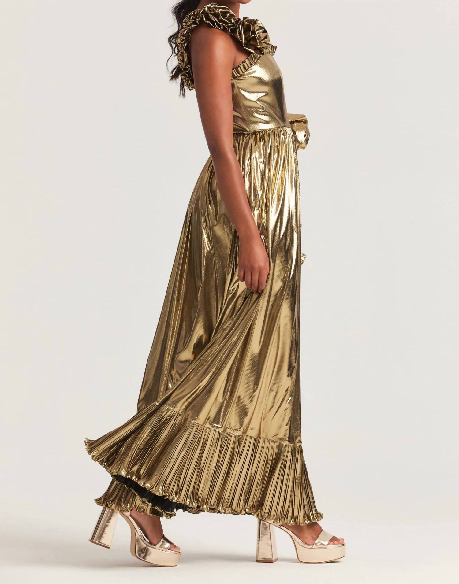 Fazal Gown