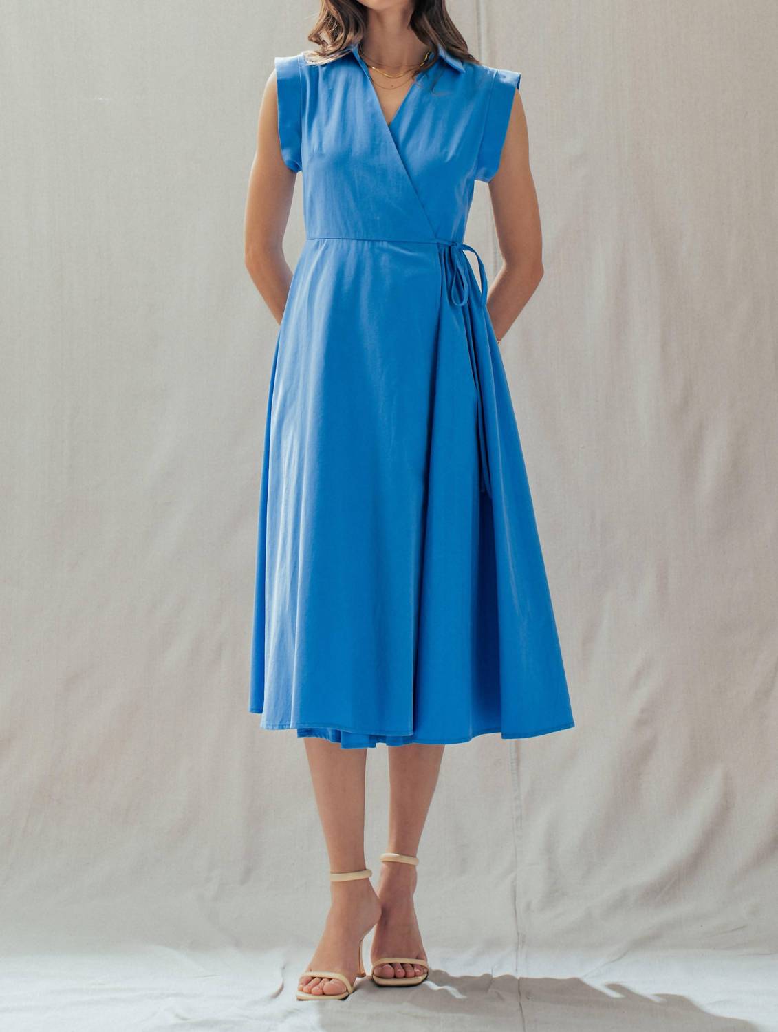 Urban Daizy - Collared Cap Sleeve Wrap Midi Dress