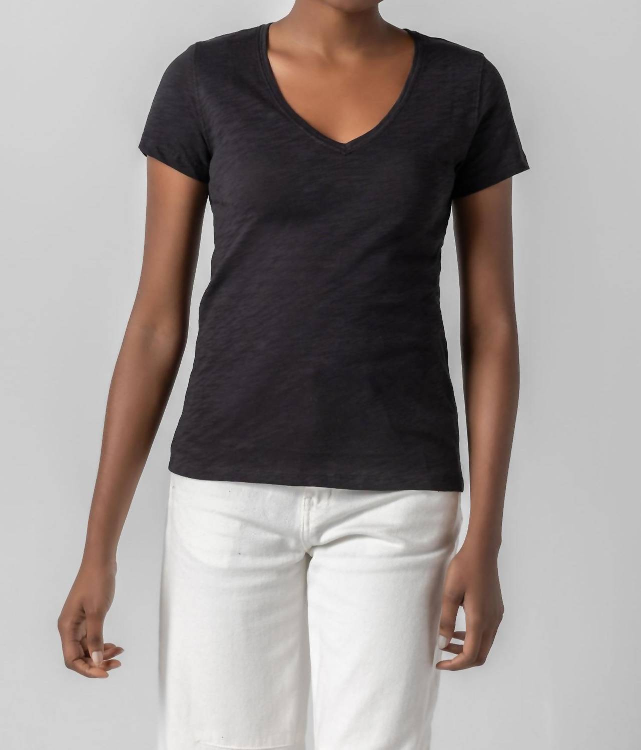 Lilla P - V-Neck Short Sleeve Back Seam Tee