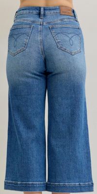 Judy Blue - Mid Rise Crop Wide Leg Jeans