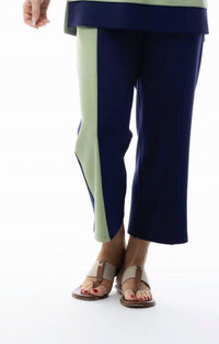 Pure Essence - Two-tone Pull-on Capri Pants