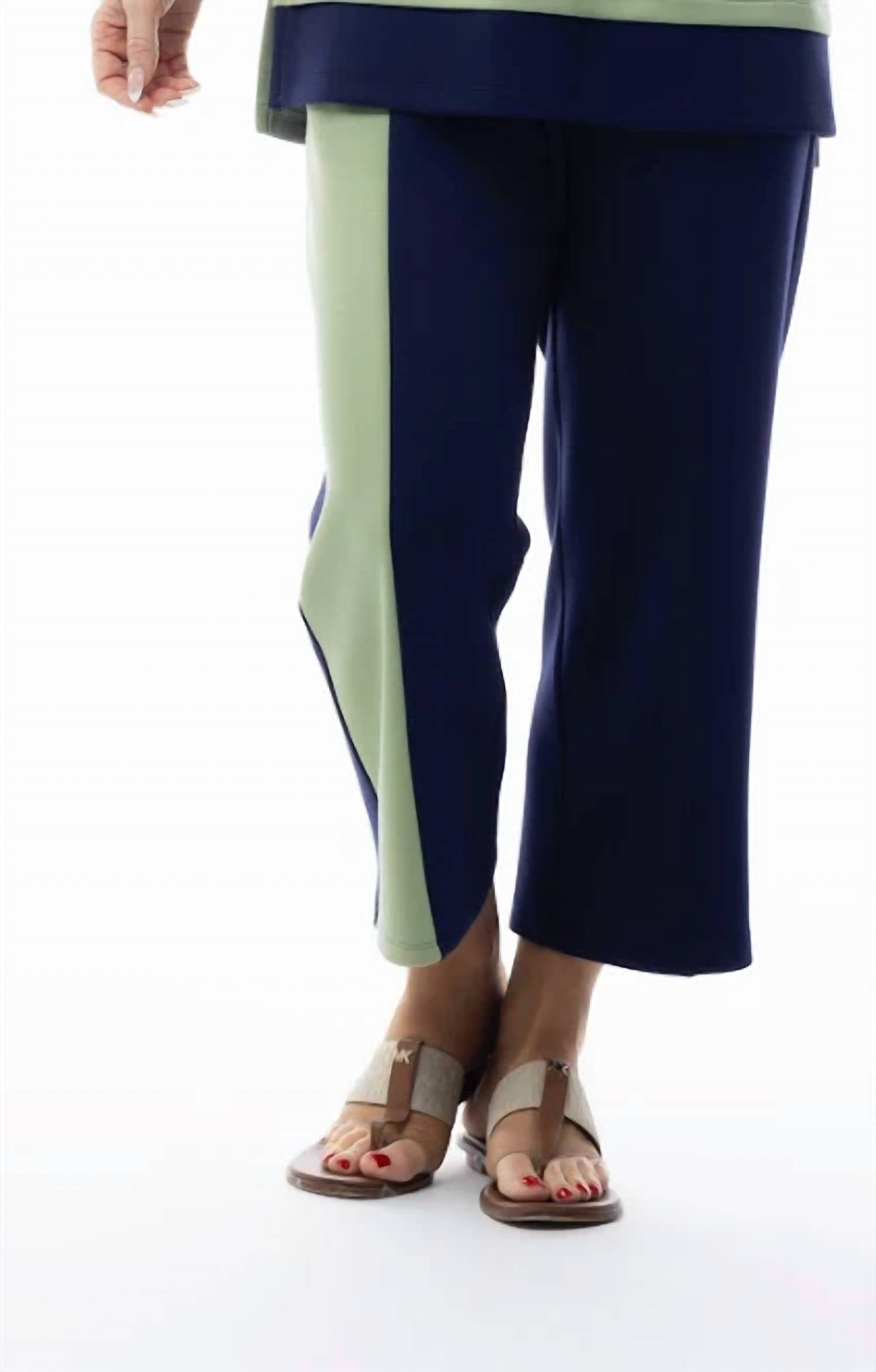 Pure Essence - Two-tone Pull-on Capri Pants