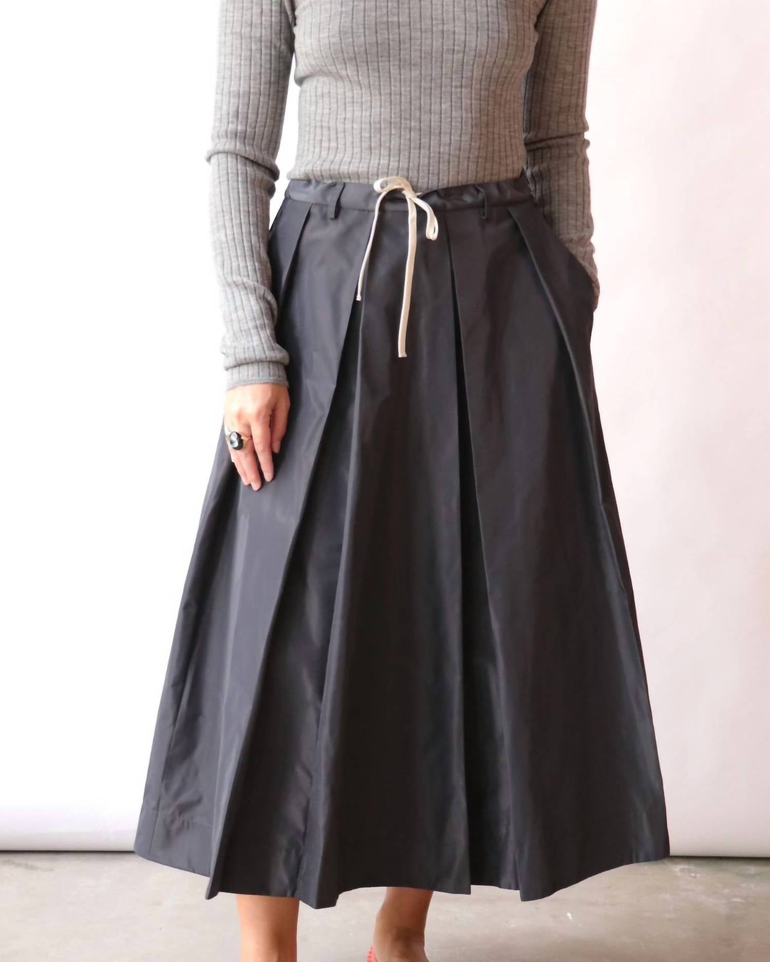 Tela Charlotte Taffeta Skirt in graphite - women's skirt