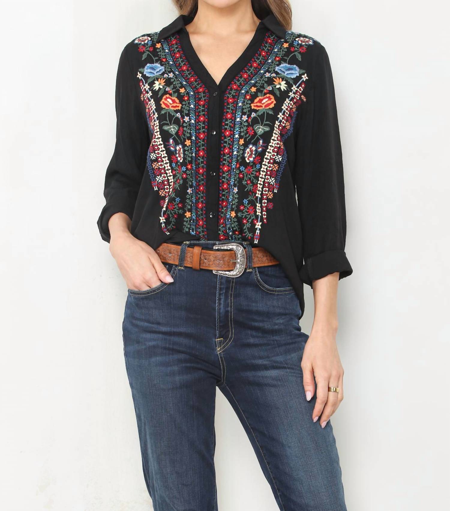 Paparazzi - Viscose Split Collar Embroidered Pull-Over Shirt
