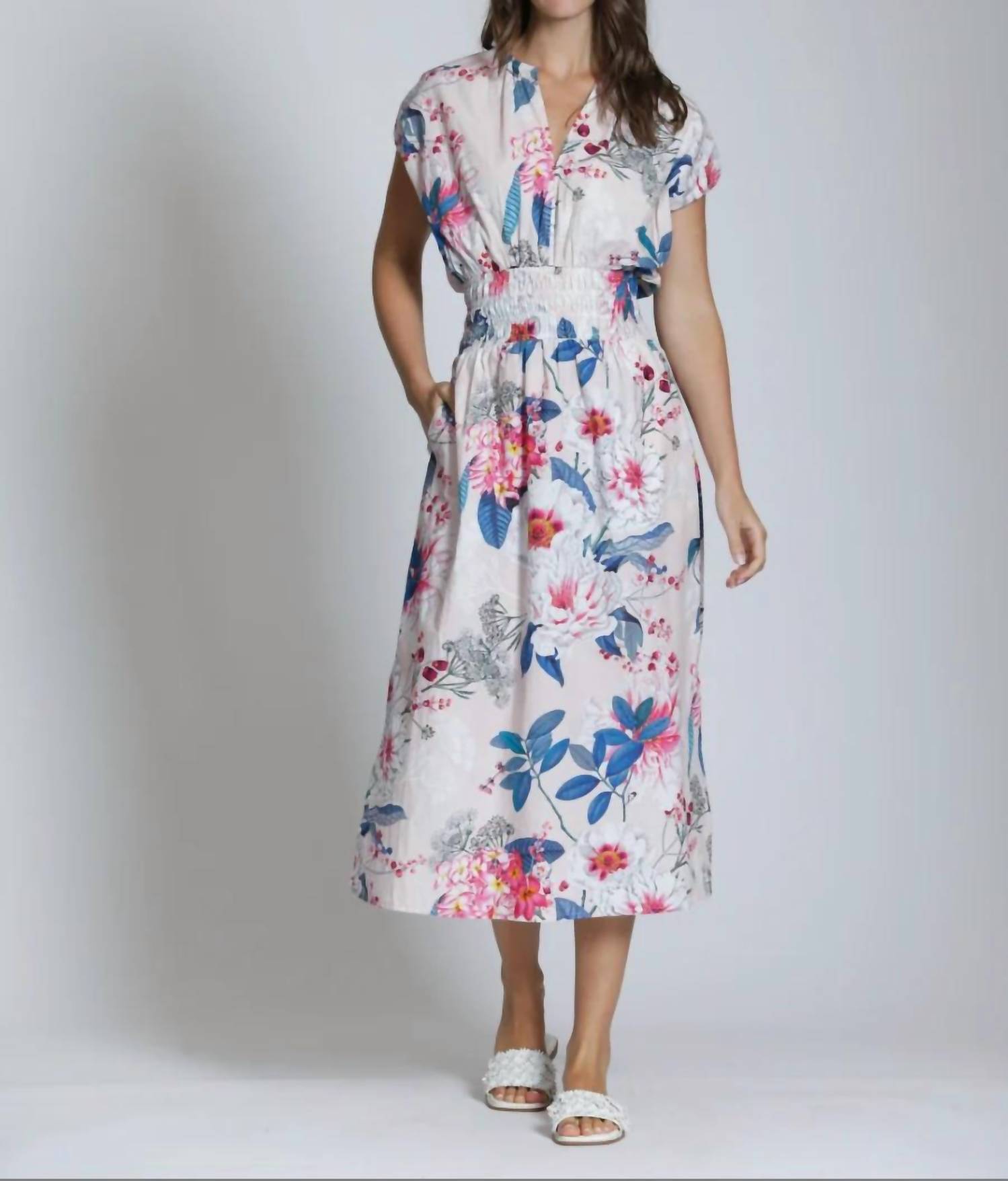 Apny - SMOCKED WAIST MIDI DRESS