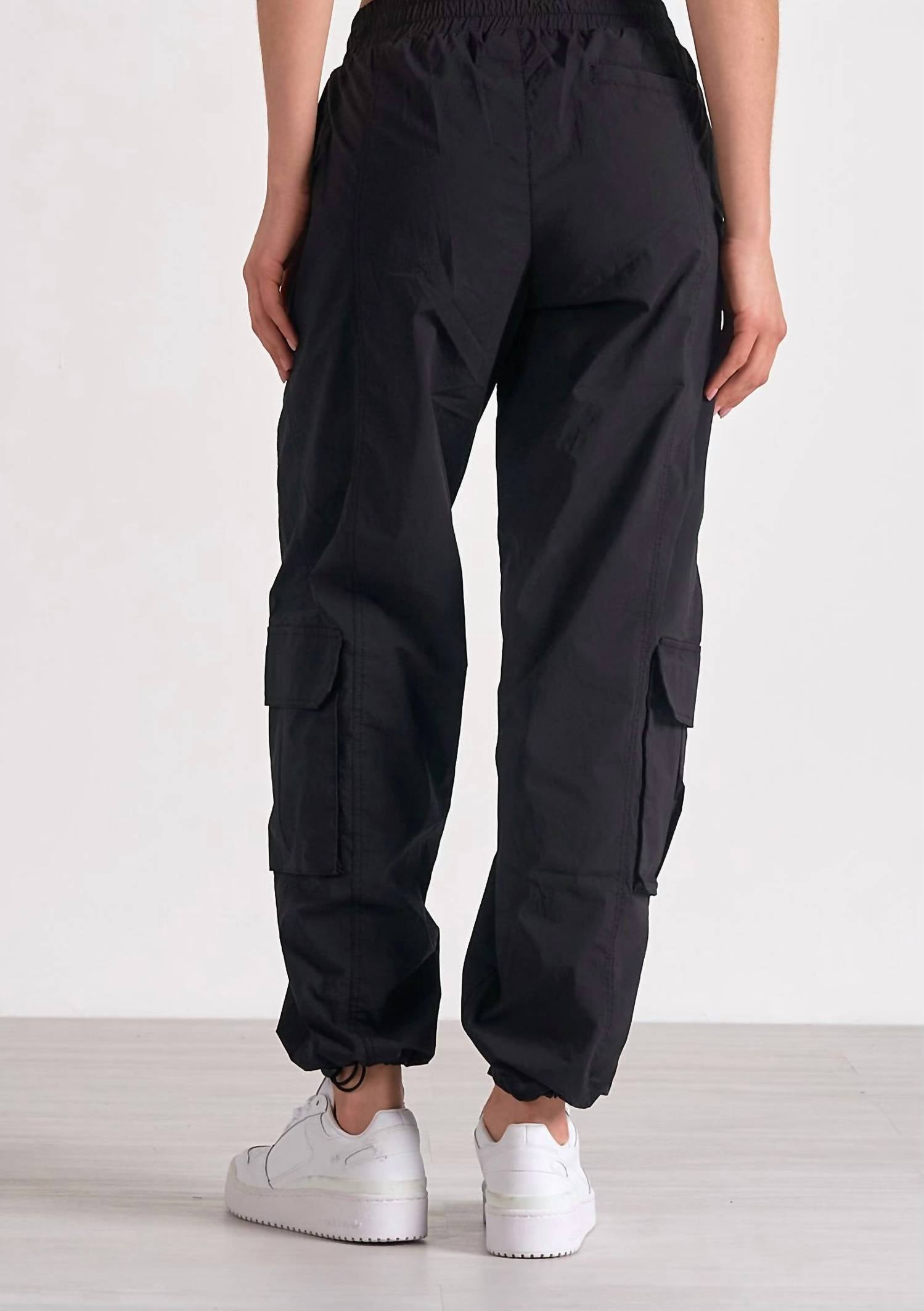 ELAN Utility-chic Cargo Pants in black - women's pants - detail view