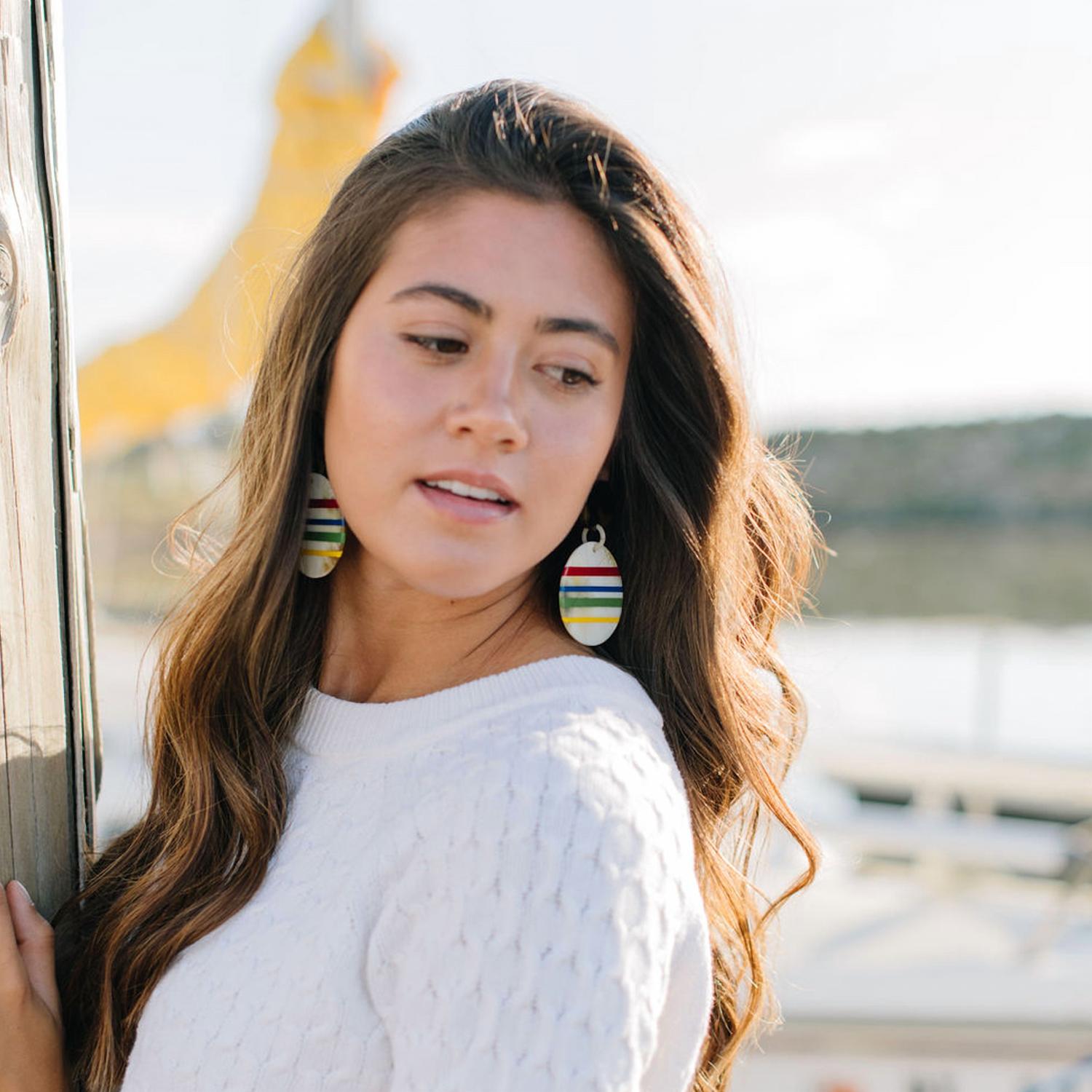 Sunshine Tienda - Women's Crayon Ornament Earrings