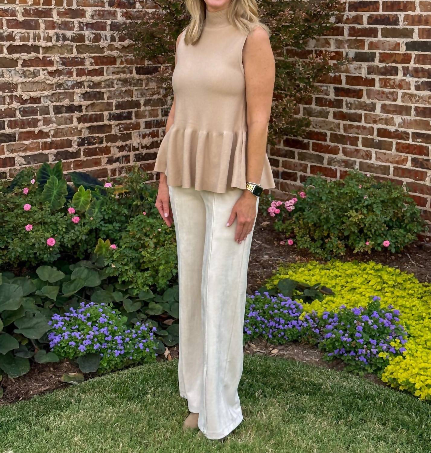 Fate Suede Stroll Pants in beige - women's pants - detail view