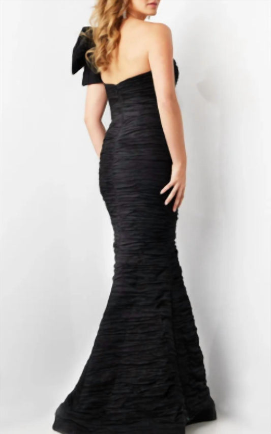 Jovani - One Shoulder Fitted Crushed Gown