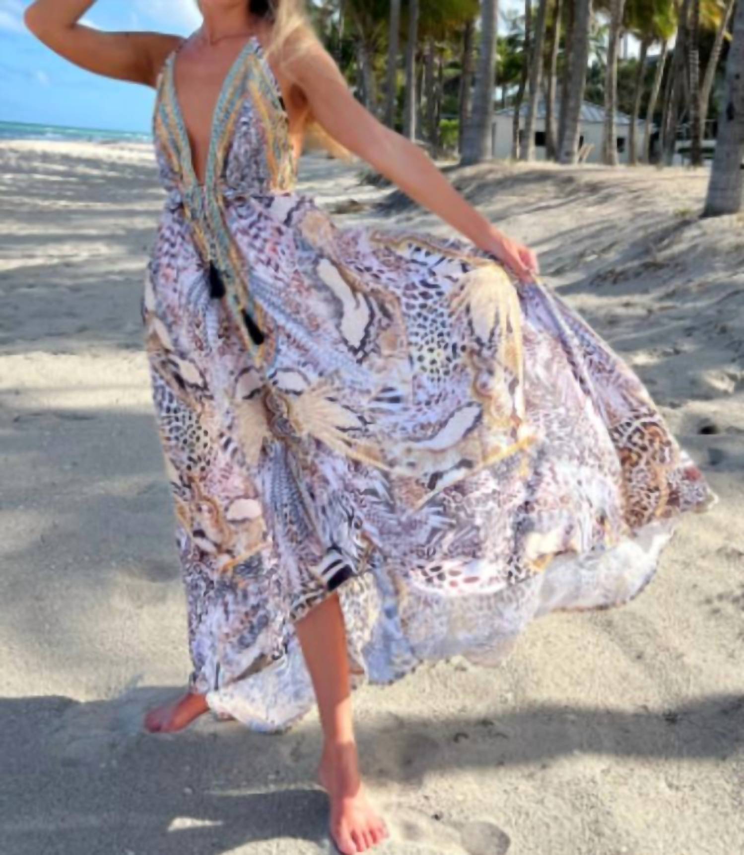 HIPPIE BACKLESS HALTER MAXI DRESS