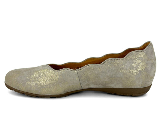 Gabor - Women's Scallop Slip-on Shoes