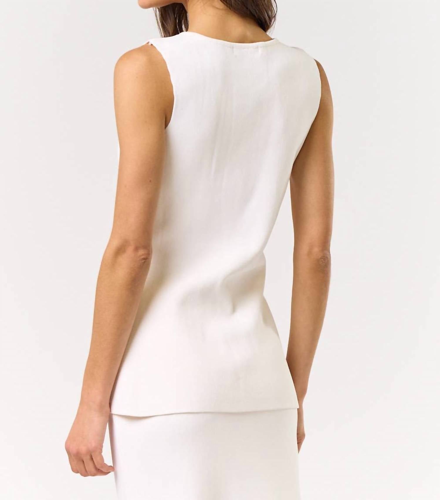 Lalavon - Lara Sleeveless Button Down Top