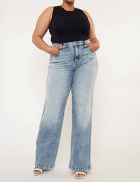 Kancan - 90’s High Rise Flare Jeans - Plus