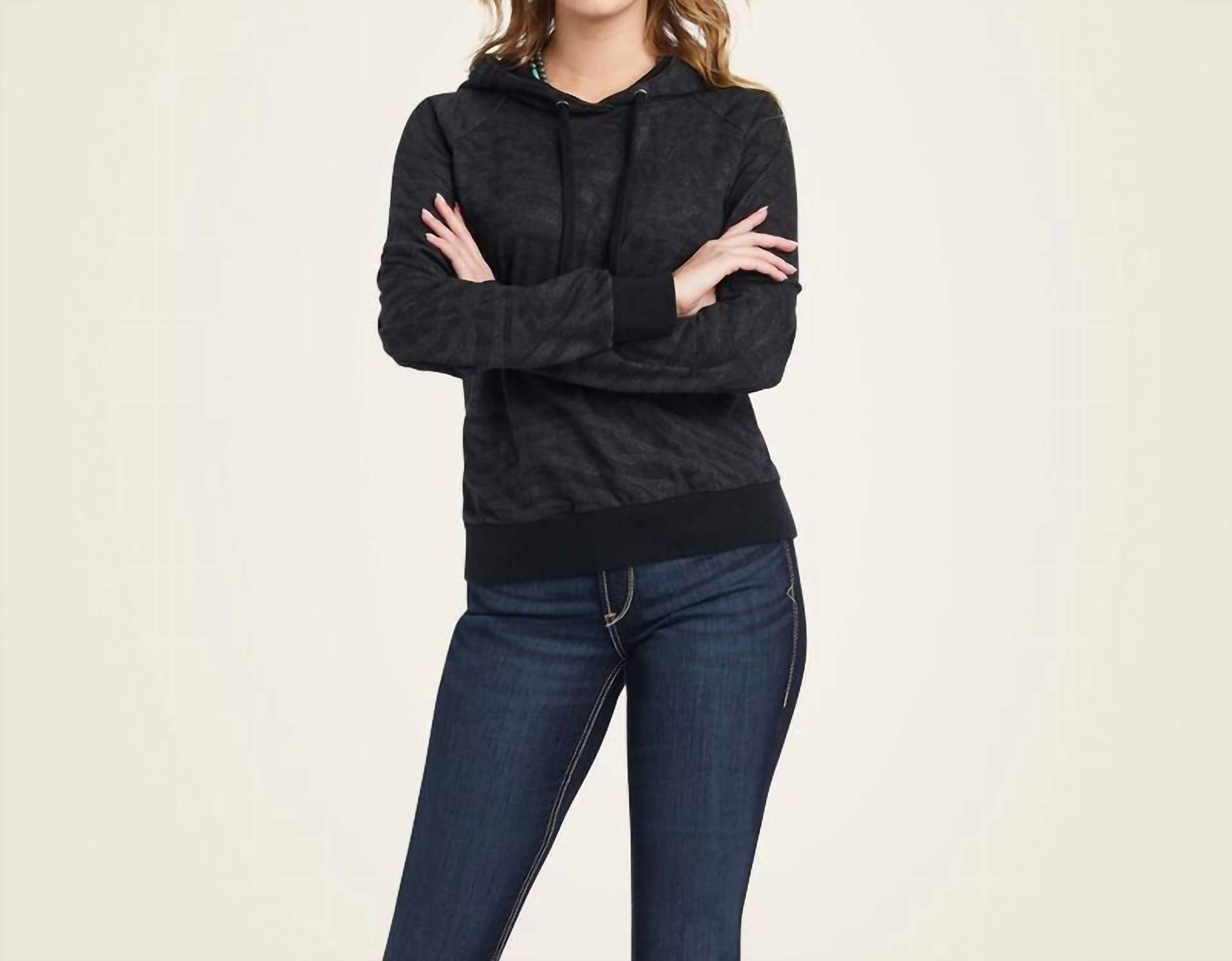 ARIAT Women's Animal Instincts Crew Sweatshirt in black - women's top