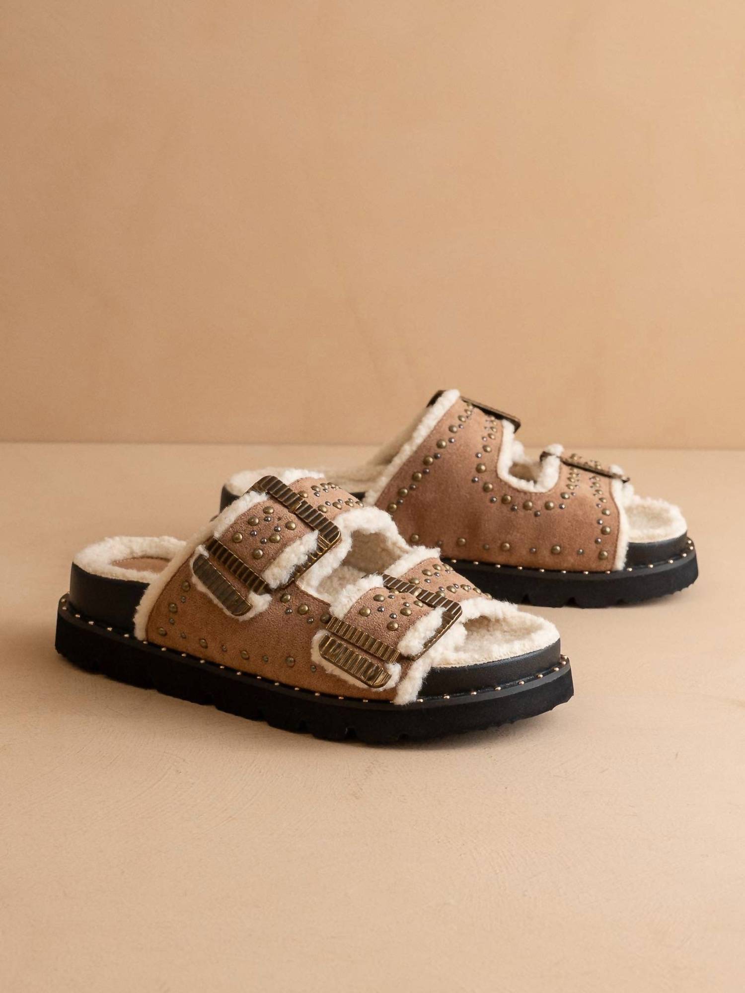 Oasis Society - Women's Gaylen Fleece-lined Slide