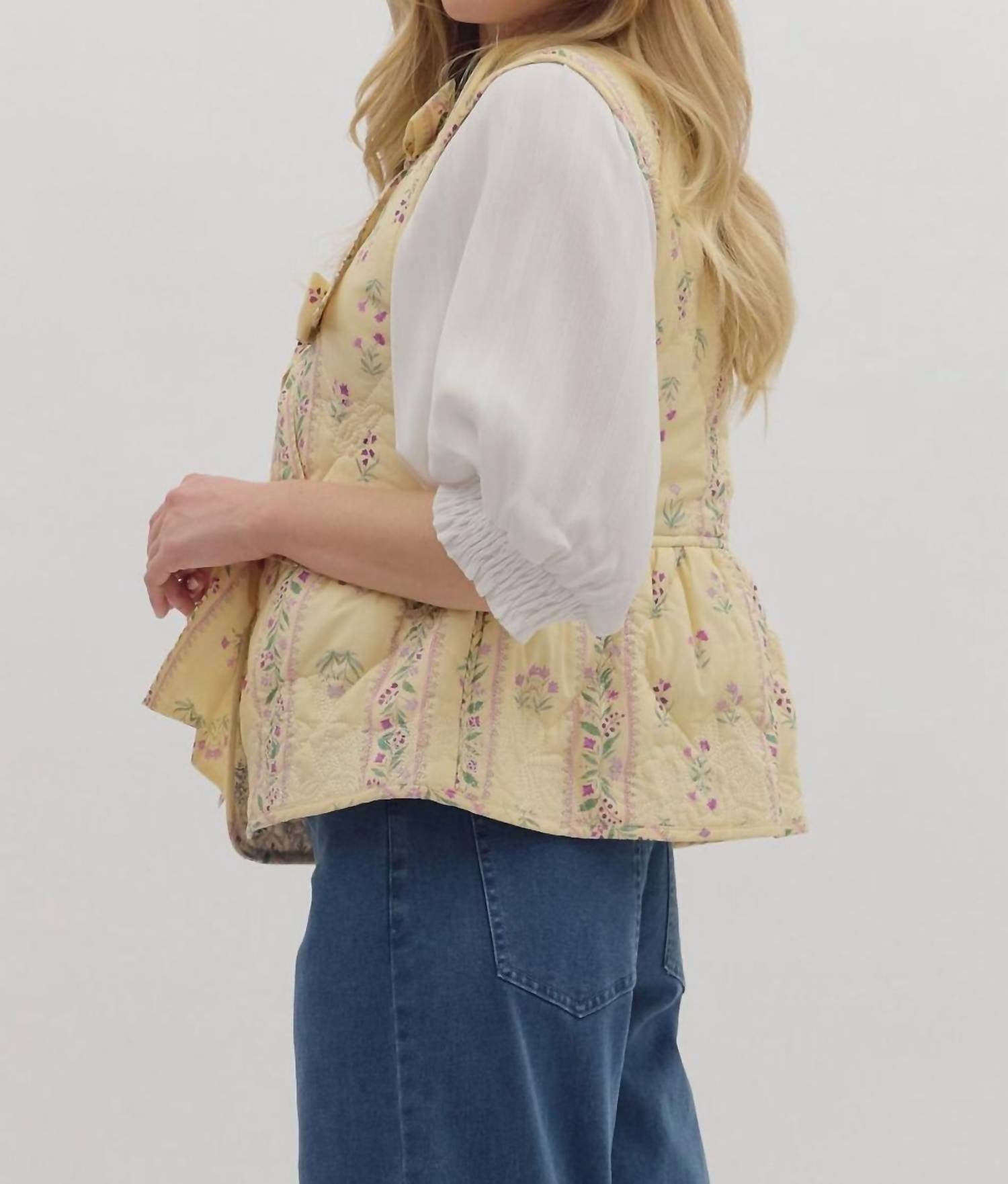 Entro - Quilted Peplum Vest With Front Ties