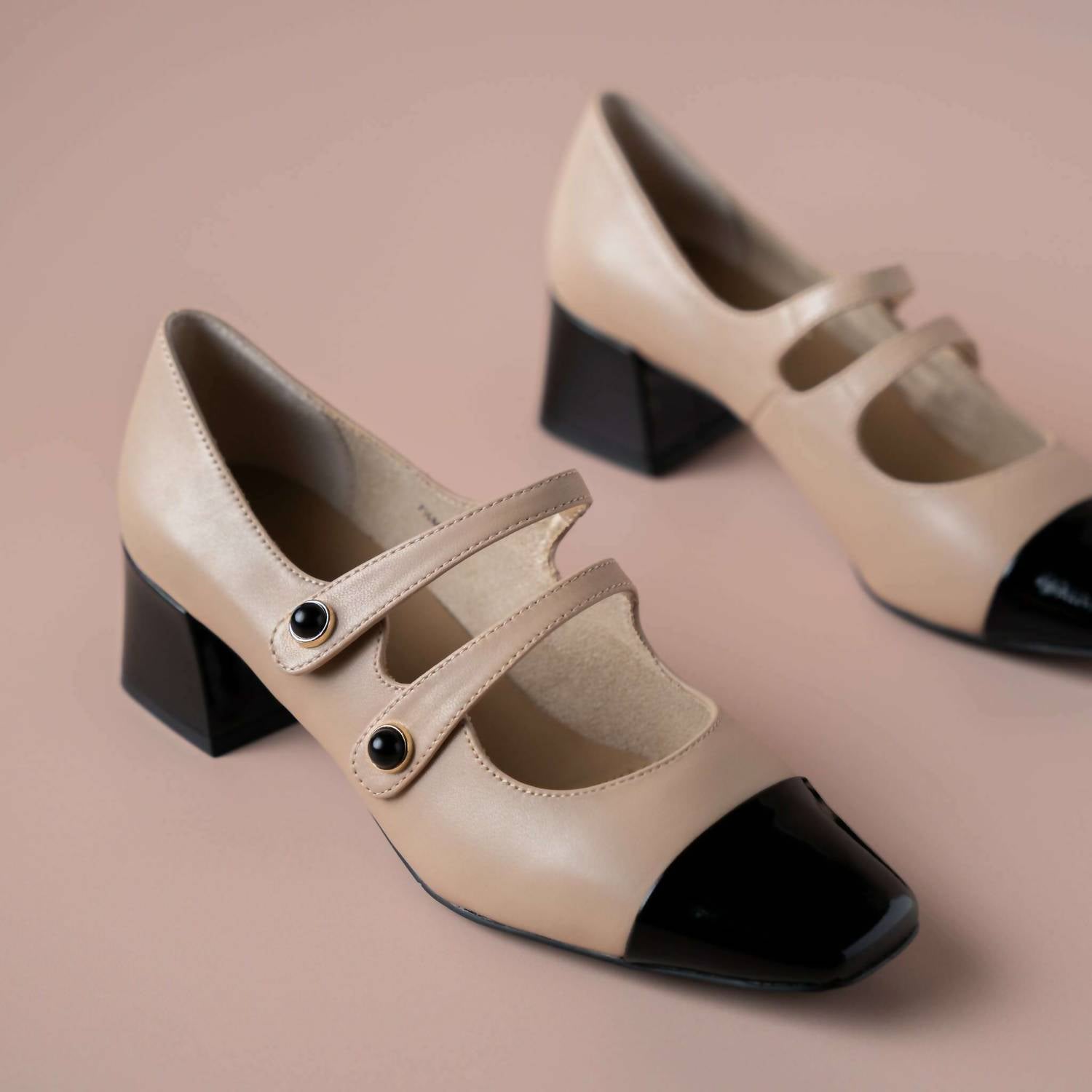 Vaneli - Women's Darin Sandals