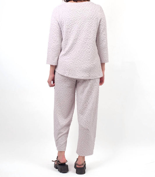 Liv - Elliptical Long Sleeve Pullover