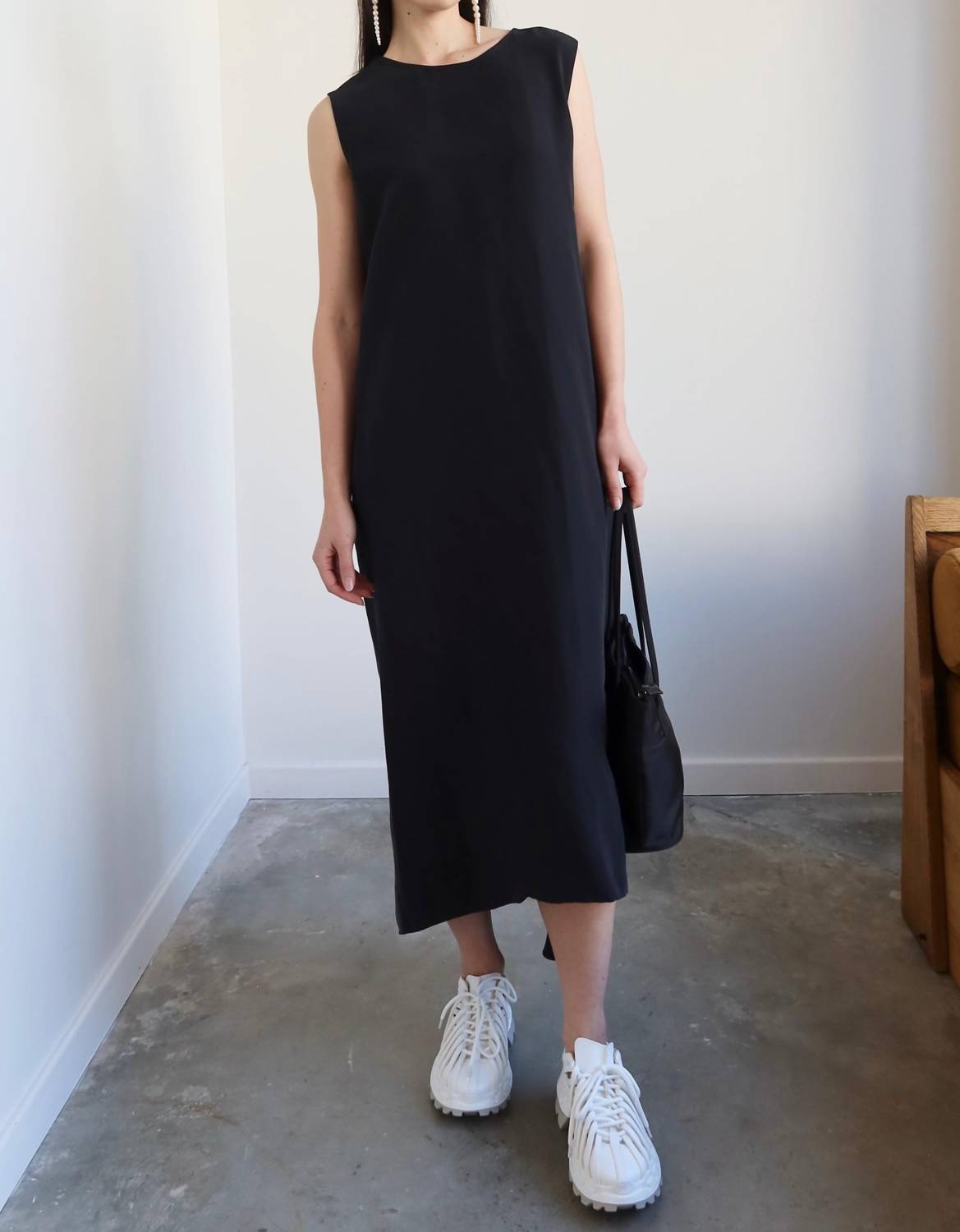 Kaarem - Sleeveless Overlap Maxi Dress