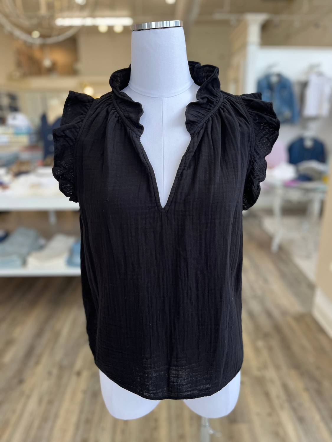 Xirena - Bex Ruffle Sleeve Top