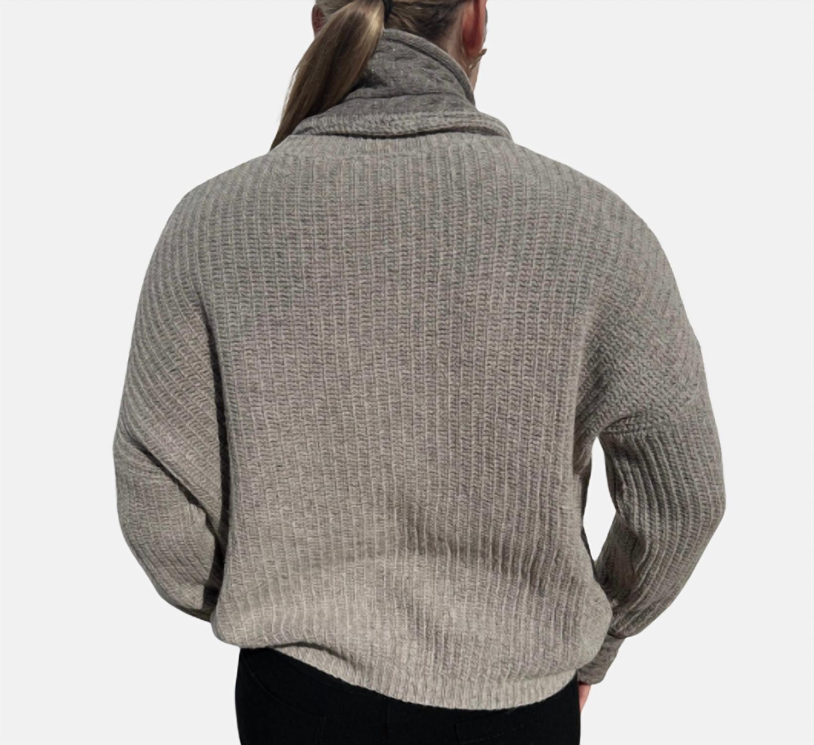 Tricot Chic - Cable Detachable Collar Sweater