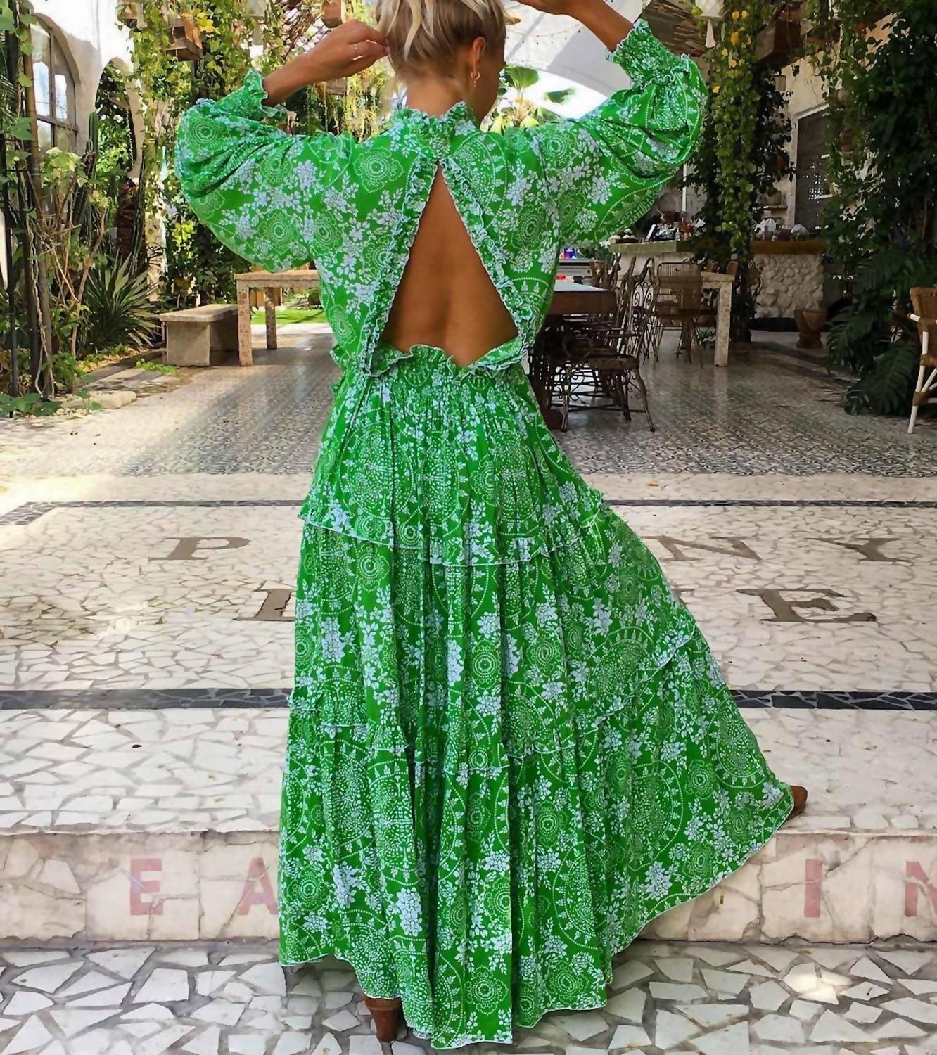 Feather & Find - Kaiema V-neck Dress