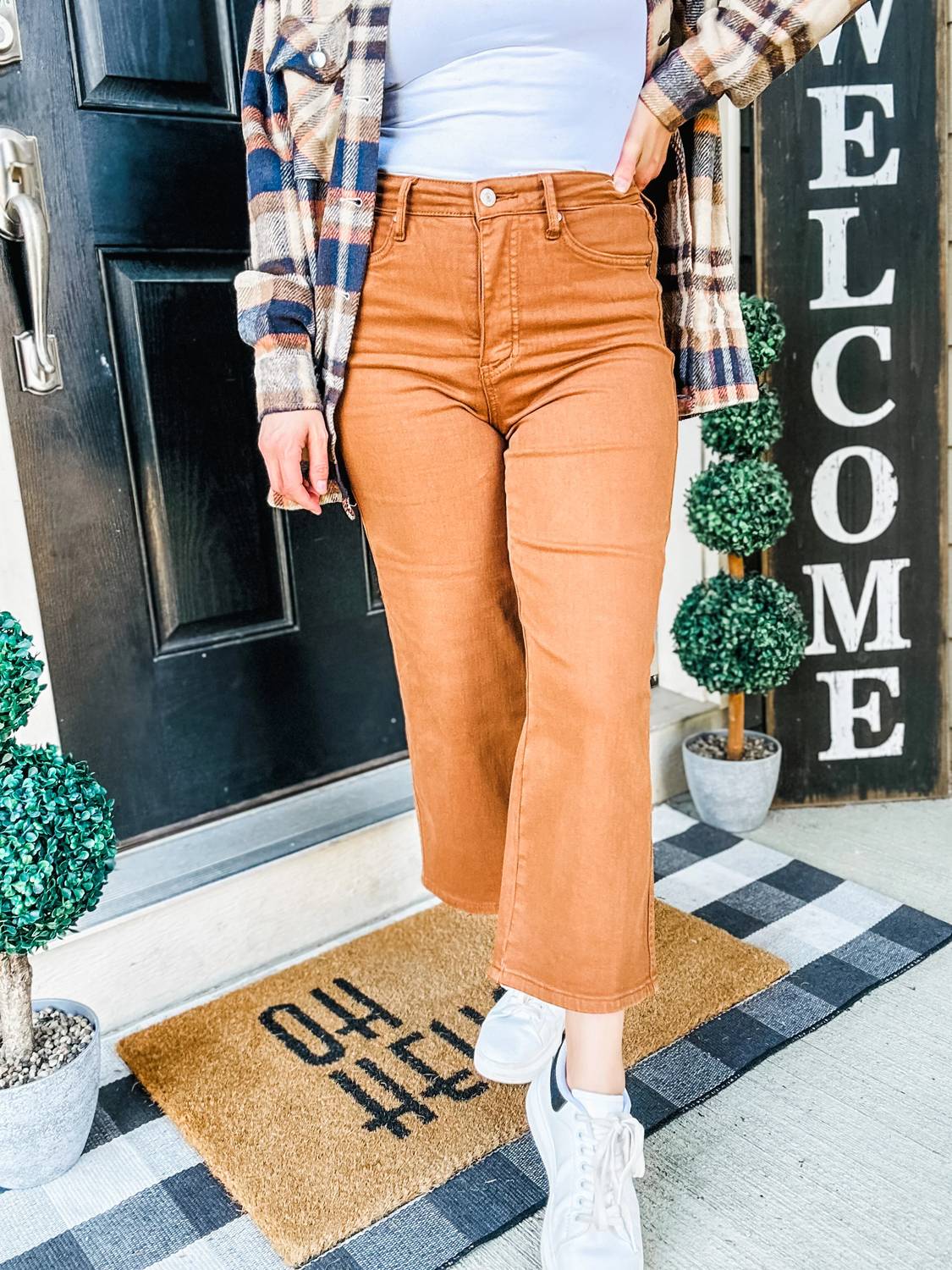 Judy Blue - High Waist Dyed Wide Crop Jeans