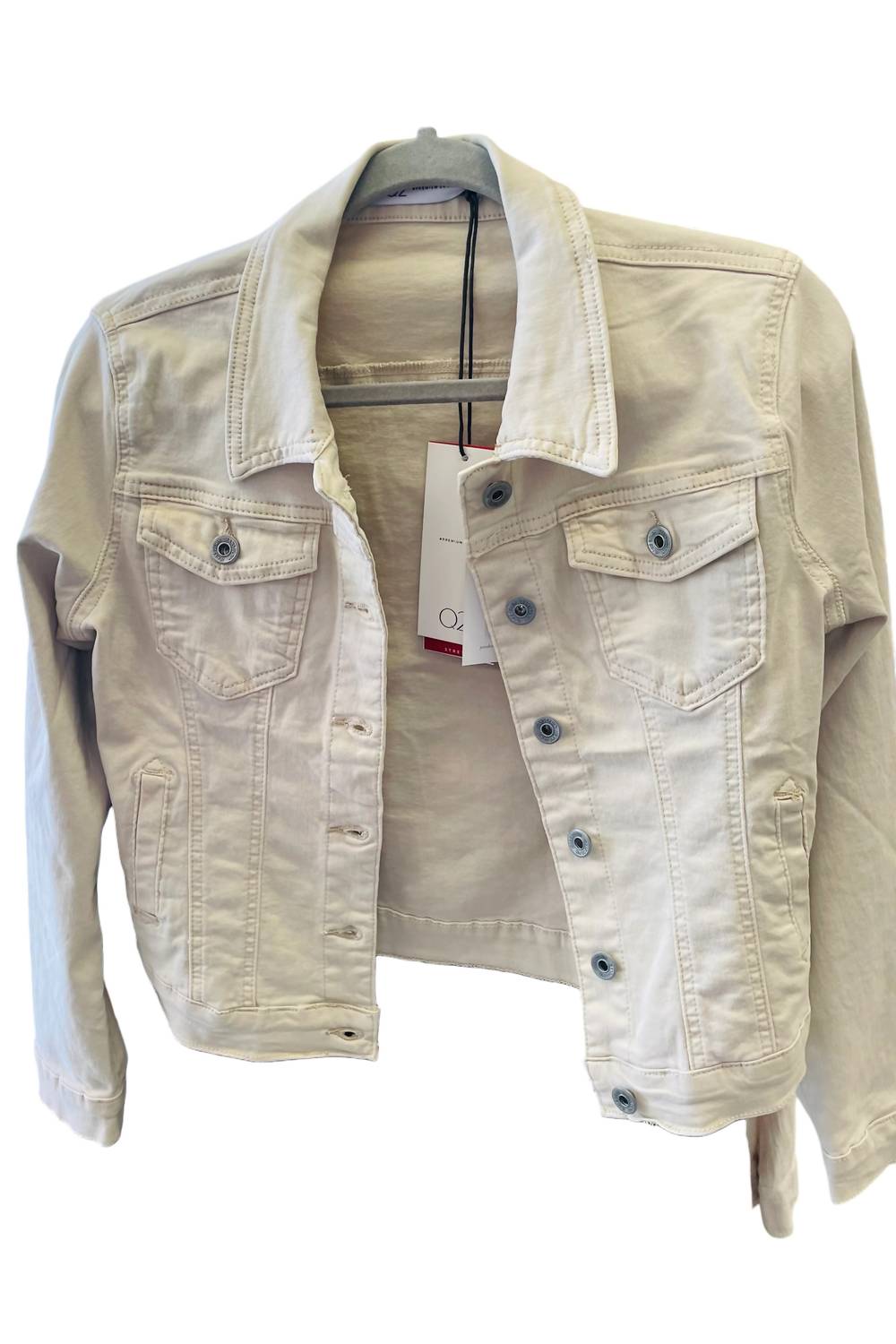 Q2 - Women's Basic Denim Trucker Jacket