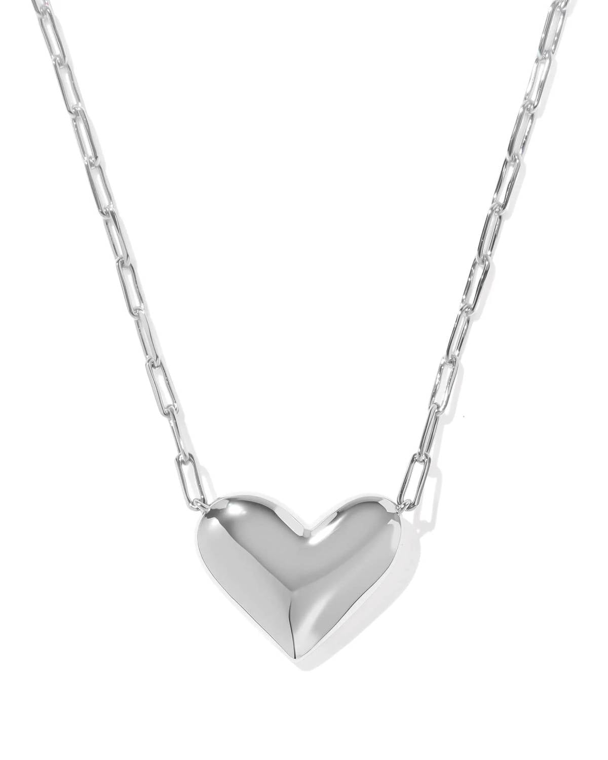 Kendra Scott - Women's Ari Heart Statement Short Pendant Necklace