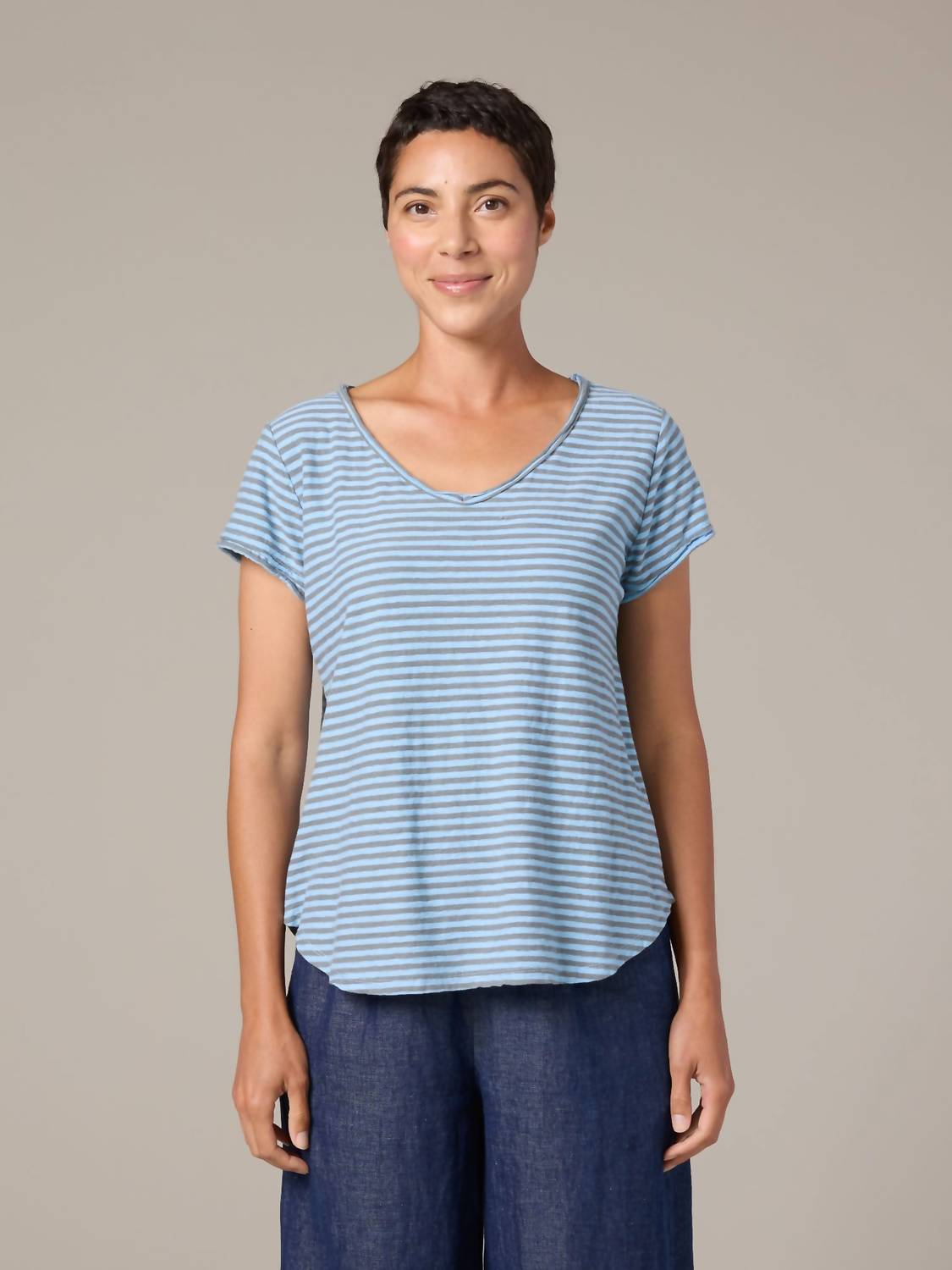 Cut Loose - Short Sleeve Raw Edge V Neck Stripe Top