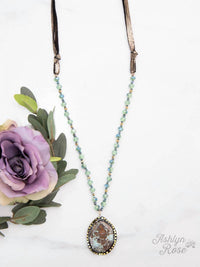 Southern Grace - Women's Mint Chip Stone Pendant Necklace